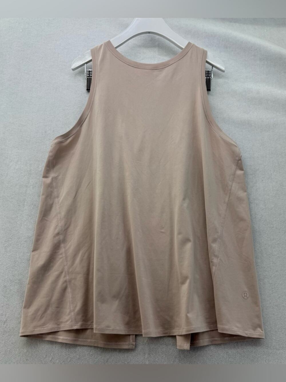 EUC Women’s Lululemon All Tied Up Split-back Tank Top Light Pink Small Yoga